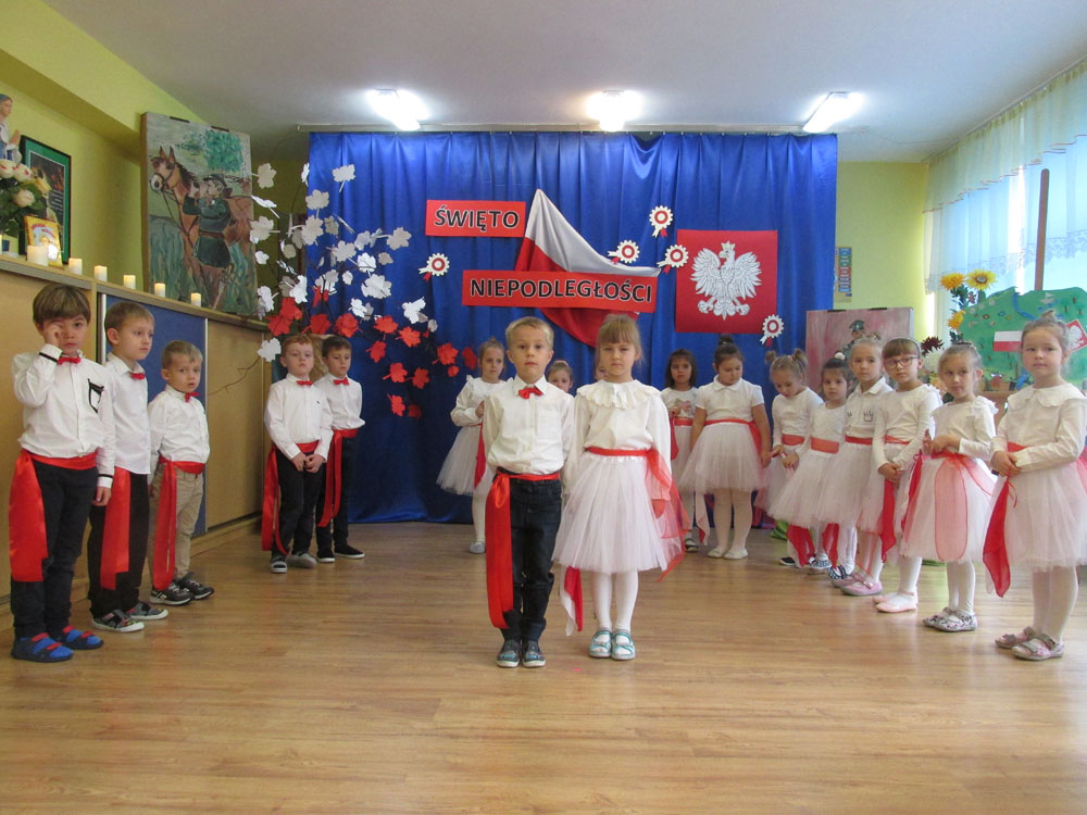 mt_gallery: Akademia Partiotyczna - Wiewiórki