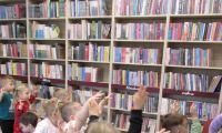 w bibliotece miejskiej