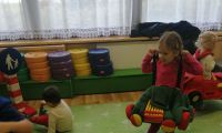 zabawy autochodzikami