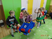 Czytaj więcej: Galeria - prace plastyczne